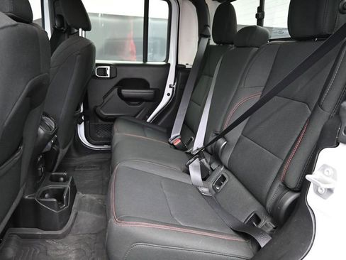 Used 2023 Jeep Gladiator Rubicon w/ LED Lighting Group AWD/4WD image 29