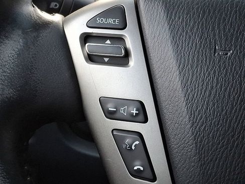 Used 2014 Nissan Titan SV w/ SV Value Truck Package image 16