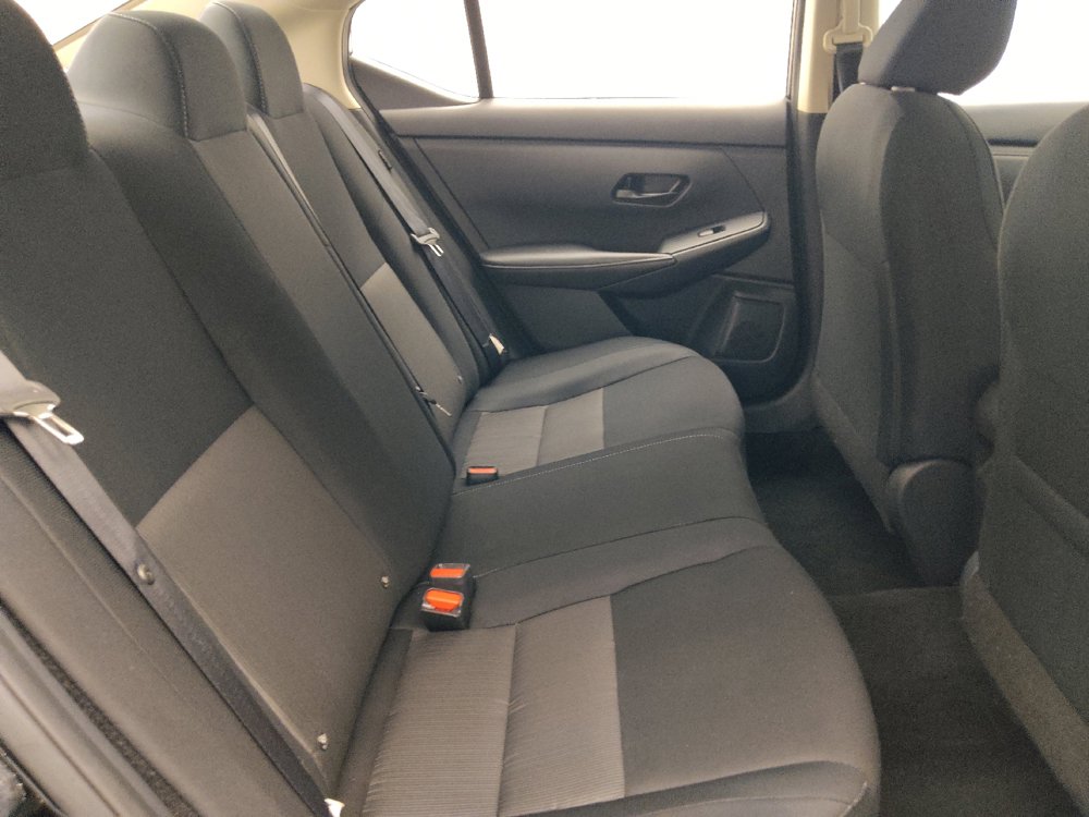 Used 2025 Nissan Sentra SV FWD image 19