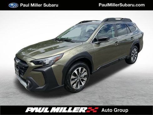 Certified 2025 Subaru Outback Limited AWD/4WD image 1