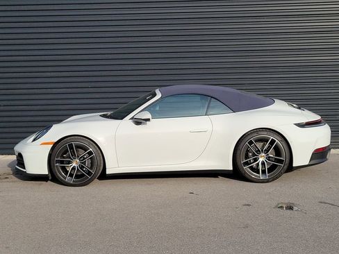 Certified 2025 Porsche 911 Carrera image 2