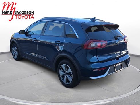 Used 2018 Kia Niro LX image 11