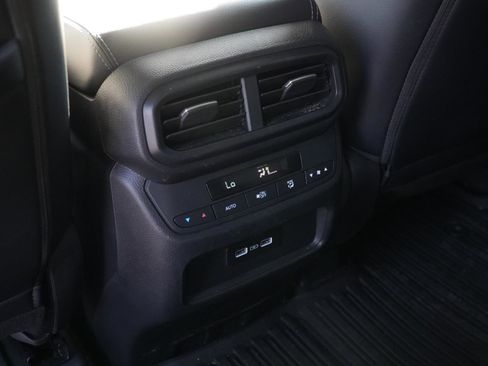 Used 2023 Honda Pilot EX-L image 17