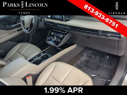 Certified 2020 Lincoln Corsair FWD w/ Rear Removable Package Tray image 10