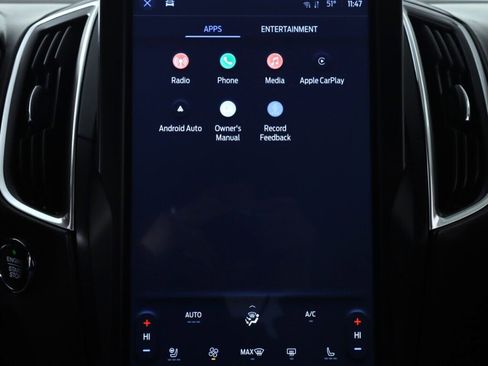 Used 2022 Ford Edge Titanium image 15