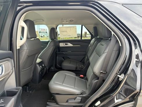 New 2026 Ford Explorer Active w/ Active Comfort Package AWD/4WD image 16