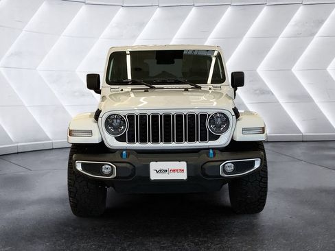 Used 2024 Jeep Wrangler Unlimited Sahara image 2