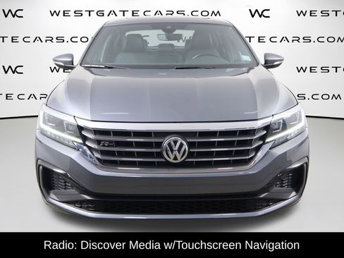 Used 2022 Volkswagen Passat 2.0T R-Line image 2