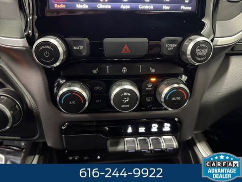 Used 2019 RAM 1500 Big Horn AWD/4WD image 3