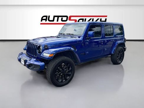 Used 2020 Jeep Wrangler Unlimited Sahara AWD/4WD image 3