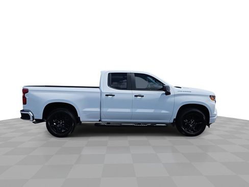 Certified 2025 Chevrolet Silverado 1500 Custom RWD image 9