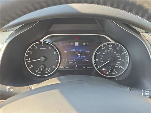 Used 2023 Nissan Murano Platinum w/ Cargo Package image 11