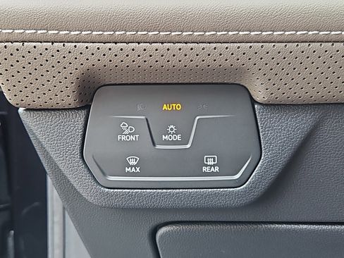 New 2026 Volkswagen Atlas SEL AWD/4WD image 9