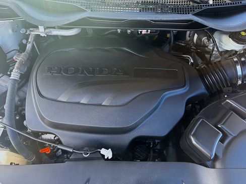 Used 2024 Honda Odyssey Touring image 34