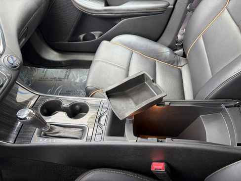 Used 2017 Chevrolet Impala Premier FWD image 19