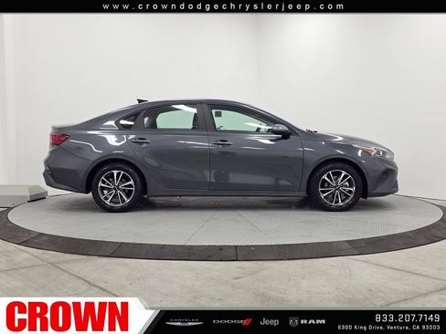 Used 2024 Kia Forte LXS image 7