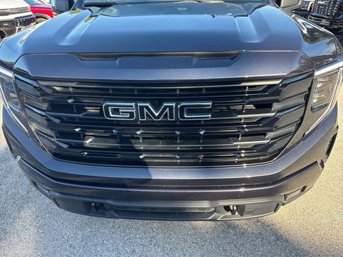 Used 2024 GMC Sierra 1500 Elevation image 13
