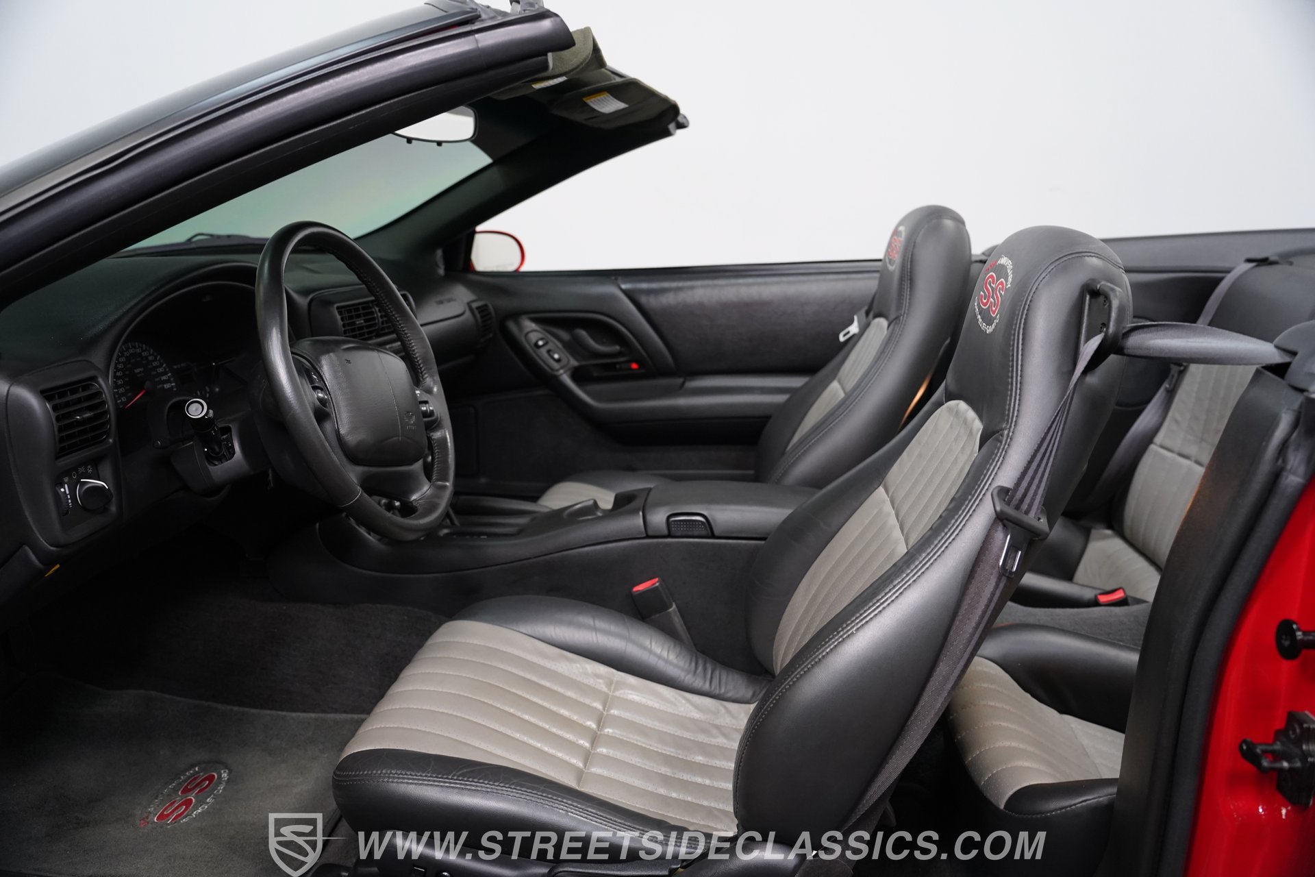 Used 2002 Chevrolet Camaro Z28 w/ SS Performance/Appearance Pkg RWD image 37