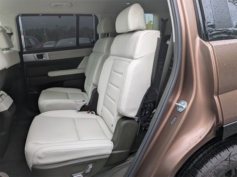 New 2025 Hyundai Santa Fe Calligraphy image 13