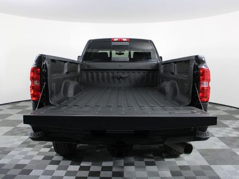 Used 2017 Chevrolet Silverado 2500 LTZ image 8