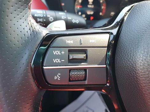 Certified 2025 Acura ADX A-Spec image 18