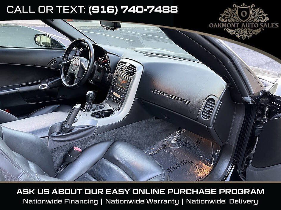 Used 2005 Chevrolet Corvette Coupe w/ Preferred Equipment Group RWD image 14