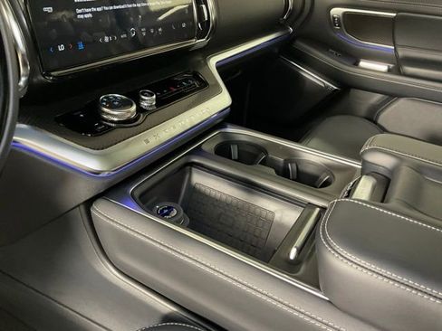 New 2025 Ford Expedition Platinum w/ Stealth Performance Package image 21