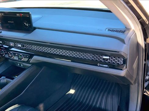 Used 2023 Honda Accord Touring image 18