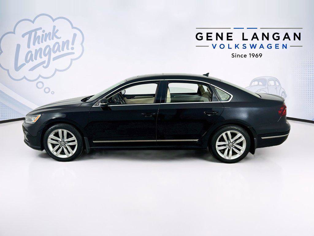 Used 2017 Volkswagen Passat 1.8T SEL Premium FWD image 8