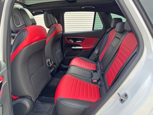 Used 2024 Mercedes-Benz GLC 43 AMG 4MATIC image 51