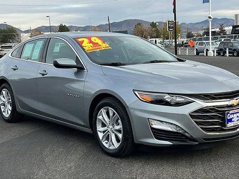 Used 2024 Chevrolet Malibu LT image 3