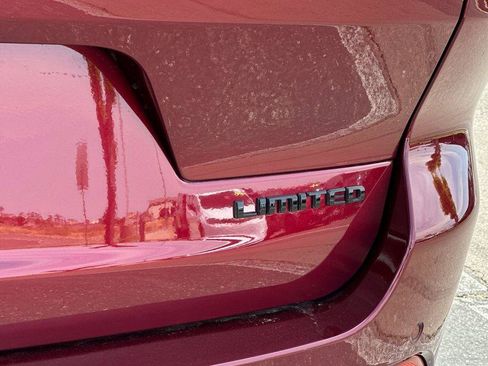 New 2025 Jeep Grand Cherokee L Limited w/ Luxury Tech Group II image 22