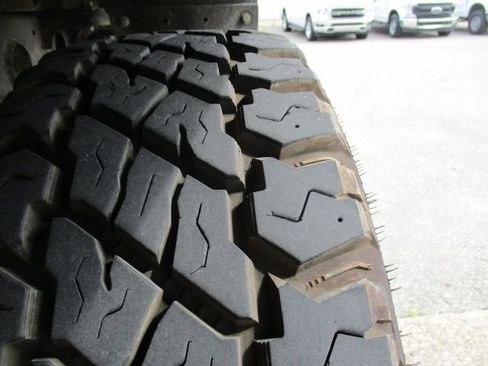 Used 2024 Chevrolet Silverado 2500 LT w/ Convenience Package image 29