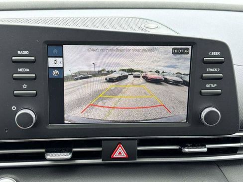 New 2026 Hyundai Elantra Hybrid FWD image 10