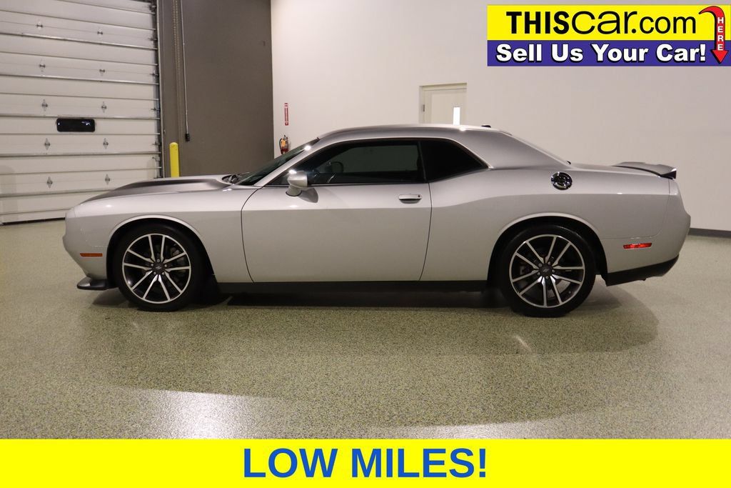 Used 2023 Dodge Challenger R/T RWD image 6