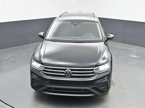 Used 2022 Volkswagen Tiguan SE AWD/4WD image 14