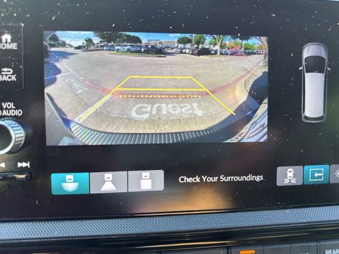 Used 2025 Honda Odyssey Elite image 9
