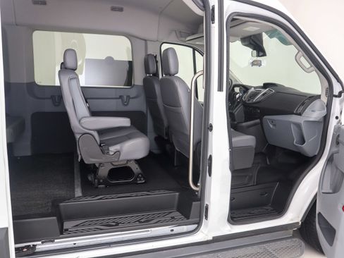 Used 2018 Ford Transit 350 XLT RWD image 16
