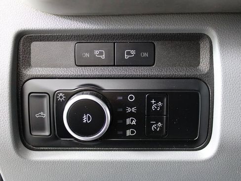 Used 2023 Ford F350 XLT w/ FX4 Off-Road Package image 19