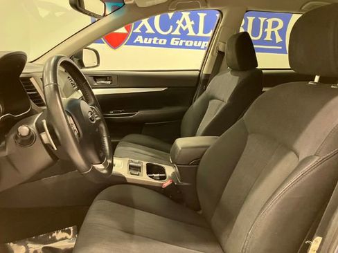 Used 2013 Subaru Outback 2.5i Premium w/ All-Weather Pkg AWD/4WD image 23