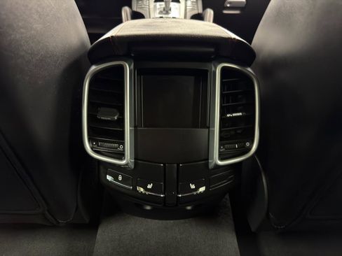 Used 2017 Porsche Cayenne GTS AWD/4WD image 31