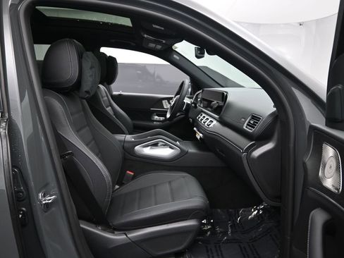 New 2026 Mercedes-Benz GLS 450 4MATIC image 25