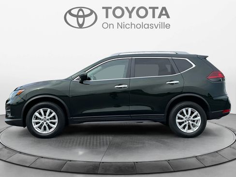 Used 2019 Nissan Rogue SV AWD/4WD image 2