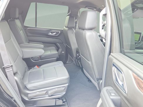 Used 2024 Chevrolet Tahoe Z71 w/ Luxury Package image 14