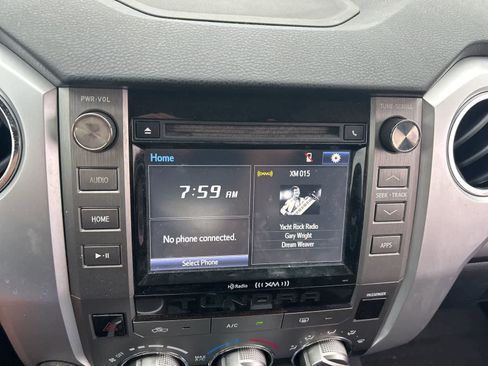 Used 2017 Toyota Tundra SR5 w/ SR5 Upgrade Package image 25