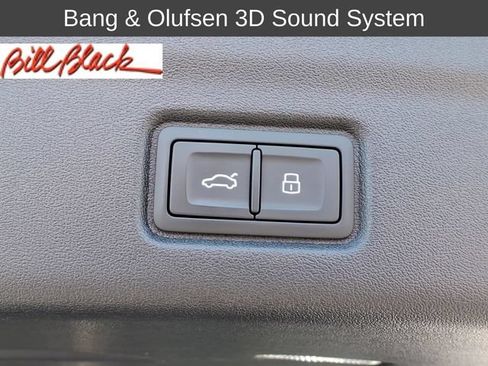 Used 2025 Audi Q6 e-tron Premium Plus AWD/4WD image 7
