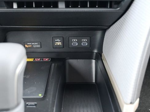 New 2026 Toyota Camry SE image 23