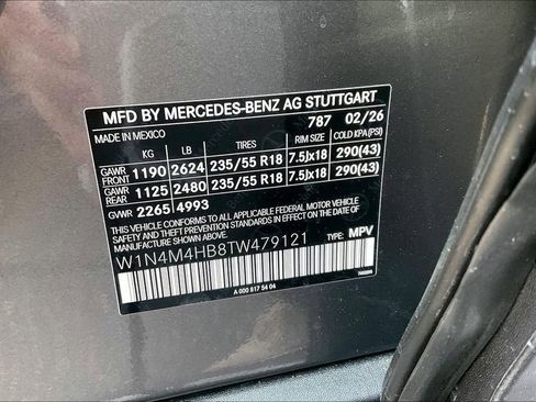 New 2026 Mercedes-Benz GLB 250 4MATIC image 13