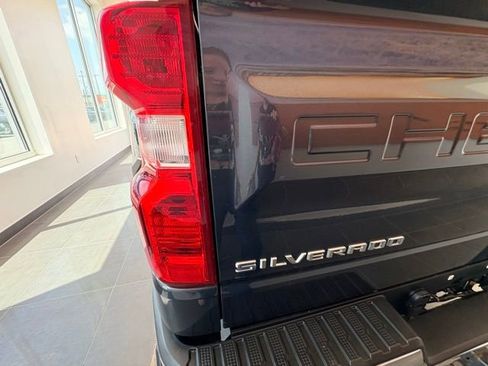 Used 2019 Chevrolet Silverado 1500 LT w/ All-Star Edition AWD/4WD image 11