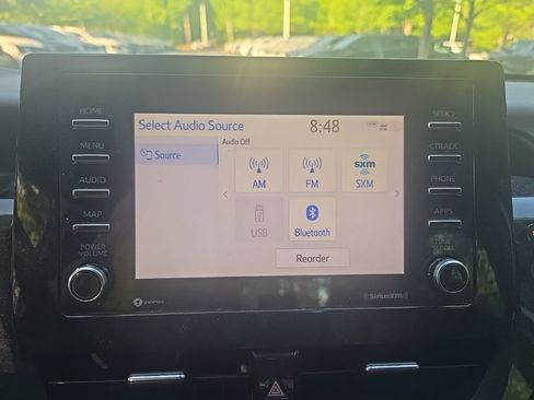 Used 2023 Toyota Camry SE FWD image 3